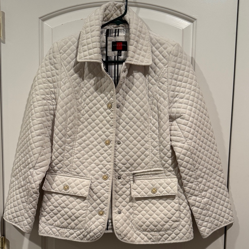 Gallery Quilted Cream Puffer Jacket